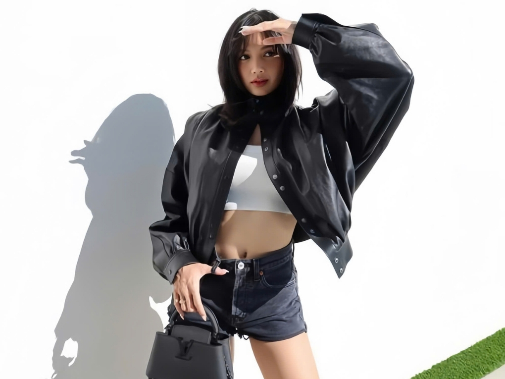 Ảnh: @lalalallisa_sm