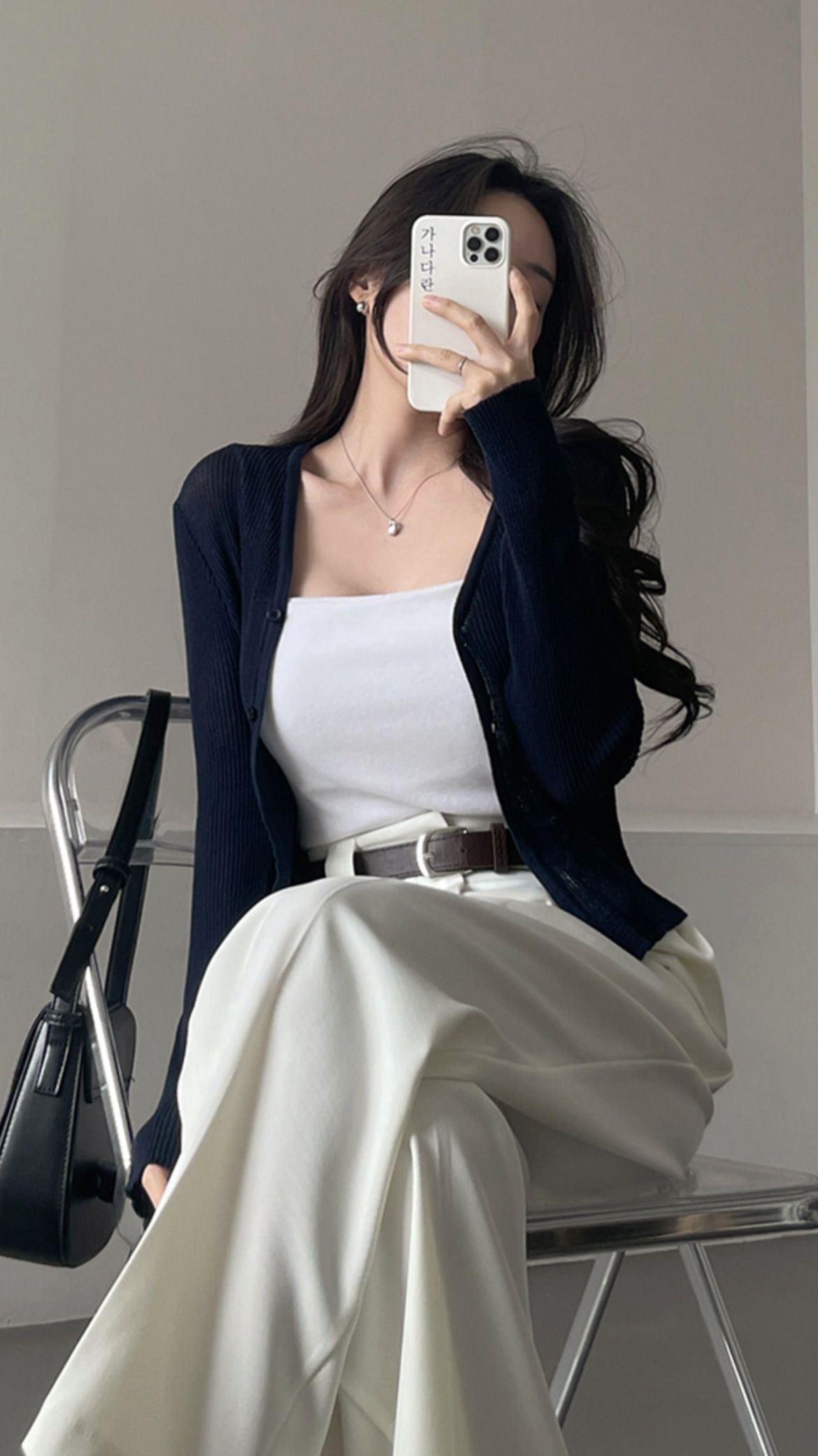 phụ kiện thanh lịch của genz công sở