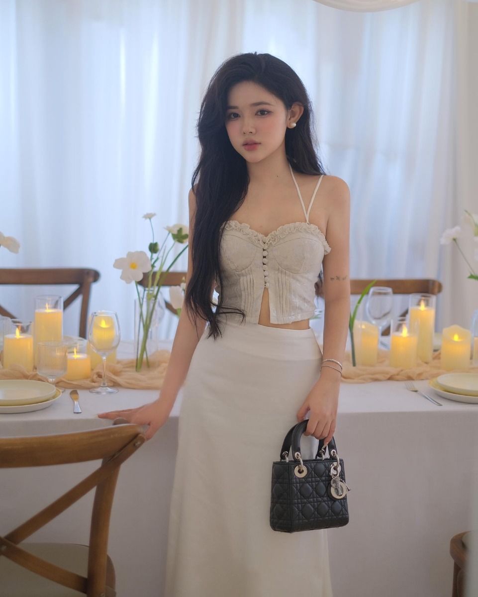 Phụ kiện áo hai dây vòng cổ khuyên tai mảnh