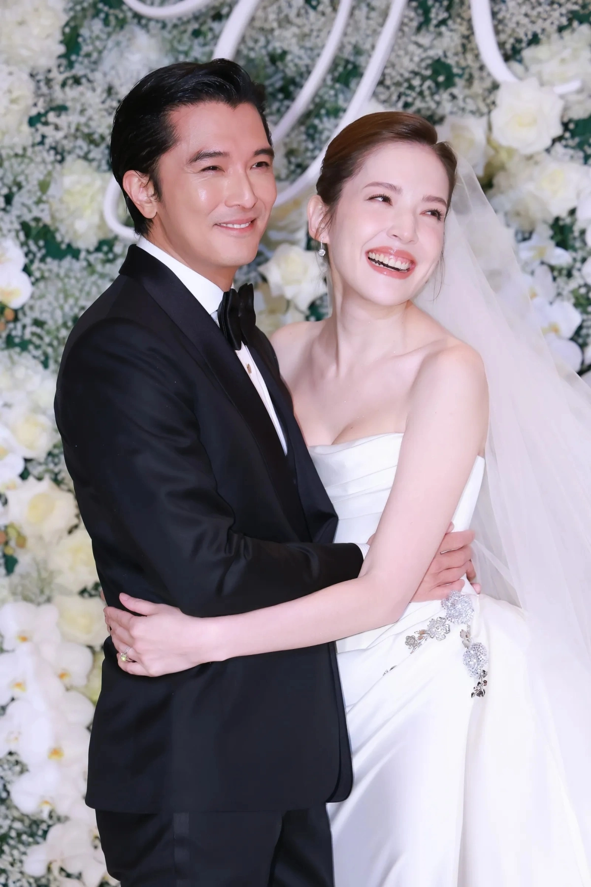 Hôn lễ lãng mạn của cặp sao đình đám Đài Loan