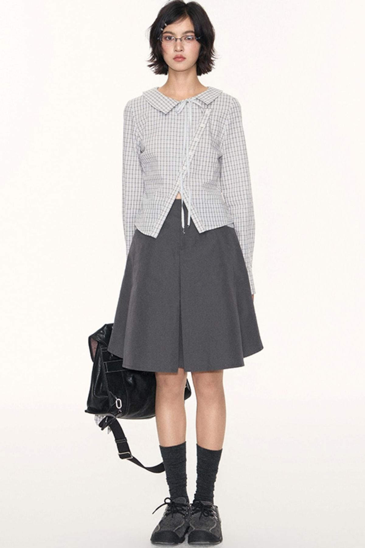 Họa tiết nhỏ (kẻ ô) màu pastel cho người dáng nhỏ nhắn, tạo cảm giác nhẹ nhàng