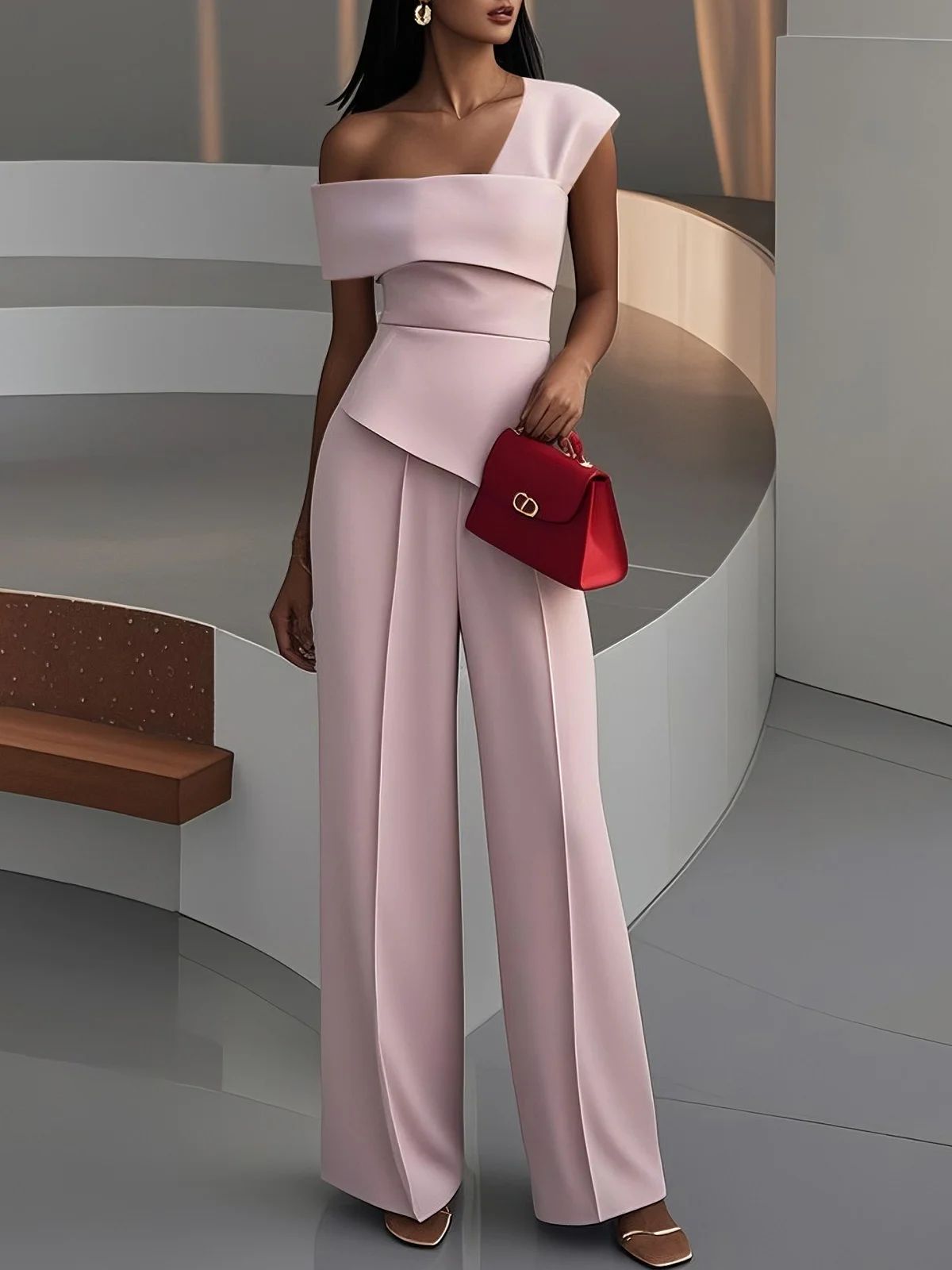 Đồ liền thân hồng lệch vai, clutch đỏ